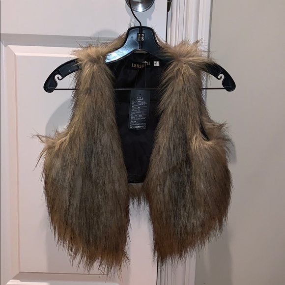 Tops - NWT Faux Fur Vest